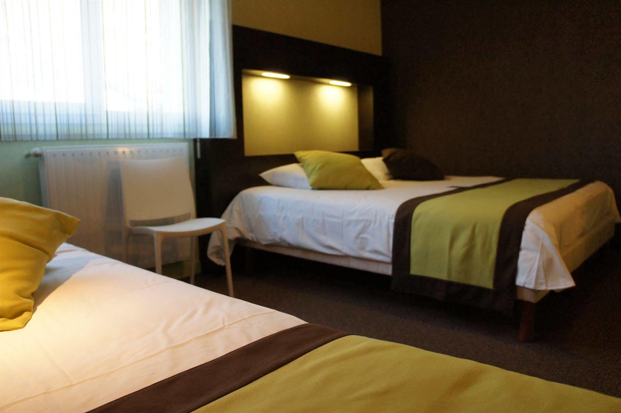 Logis Golfe Hotel Vannes Eksteriør bilde